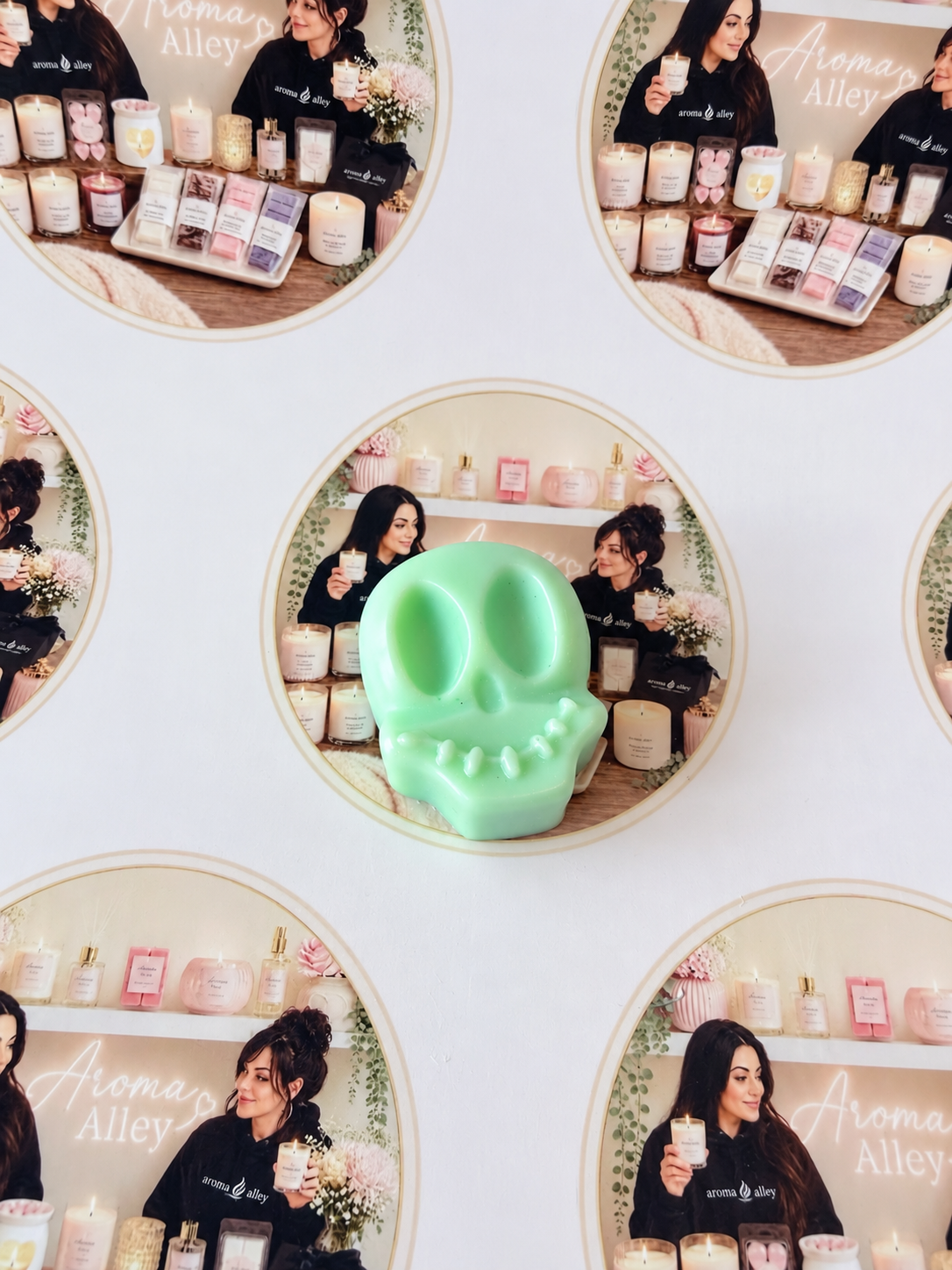 Savage scented skull wax melt