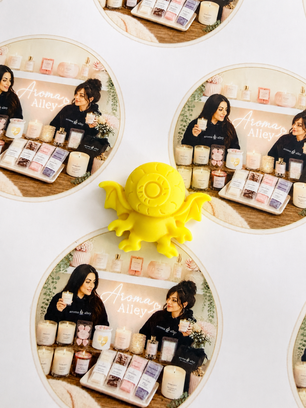 Fizzy Sweets scented bat/monster wax melt