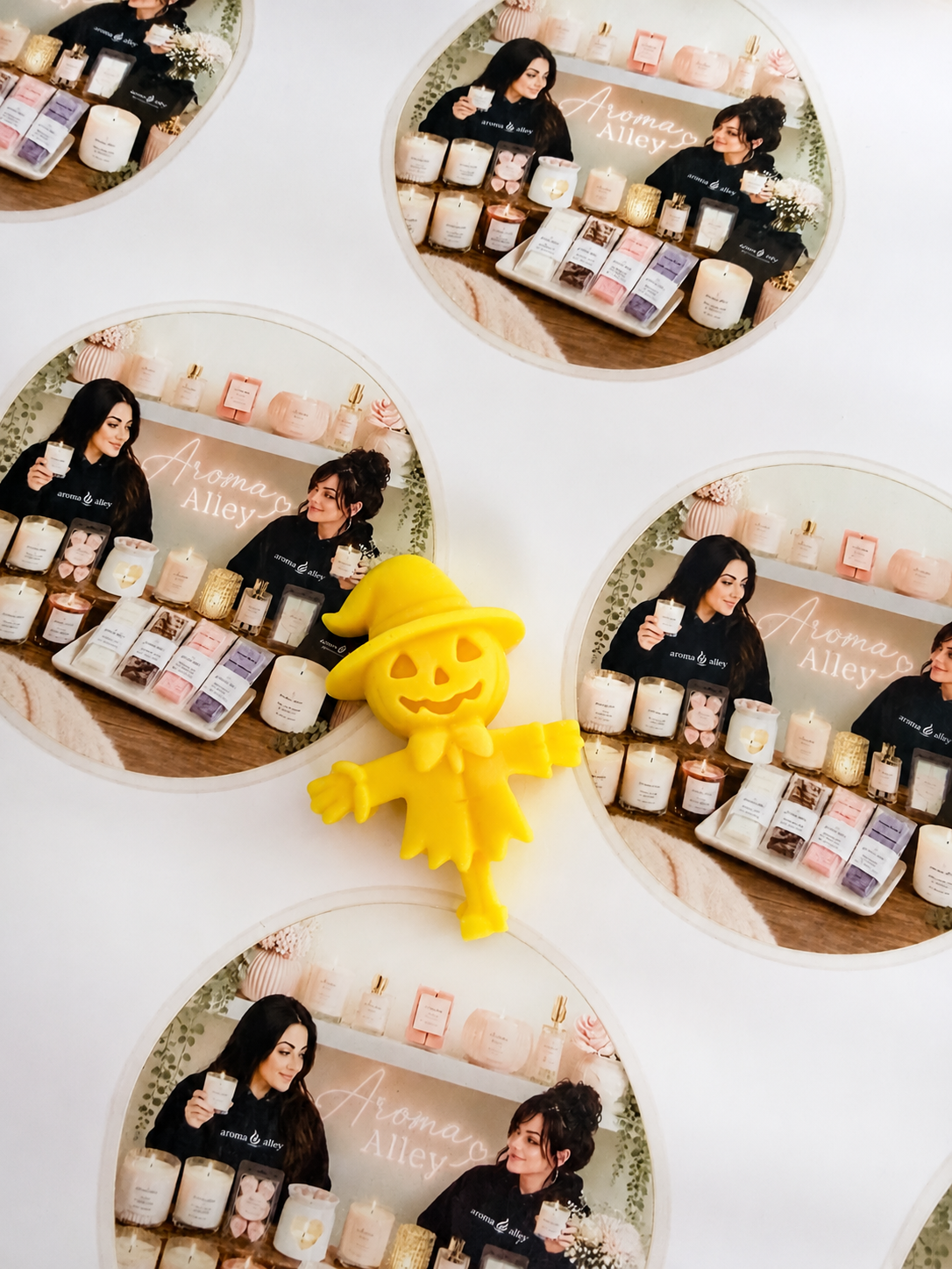 Fizzy sweets scented scarecrow wax melt